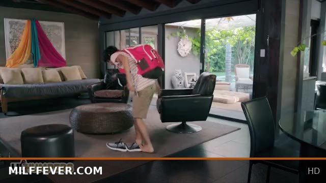 Busty Blonde MILF London River Satisfies a Teen’s Cock in Lil Humpers Scene